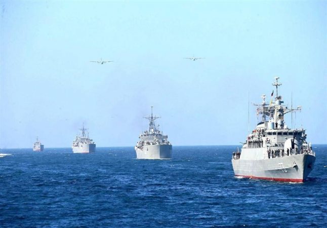 رصد زیر دریایی ناشناس تا شلیک موشک کروز در رزمایش دریایی ارتش