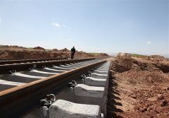 پیمانکار راه‌آهن بوشهر انتخاب شد/ استارت پروژه با حضور رییس جمهور یا جهانگیری