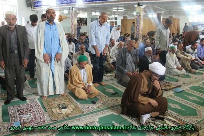 حضور اقای محمدی شهردار برازجان در جمع معتکفین مسجد فاطمه زهرا