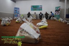مهربانی ها ادامه دارد و اکنون به گزارش تصویر توزیع بسته های کمک معیشتی توسط گروه جهادی بسیج دانش آموزی باقرالعلوم (ع) شهرستان دشتستان