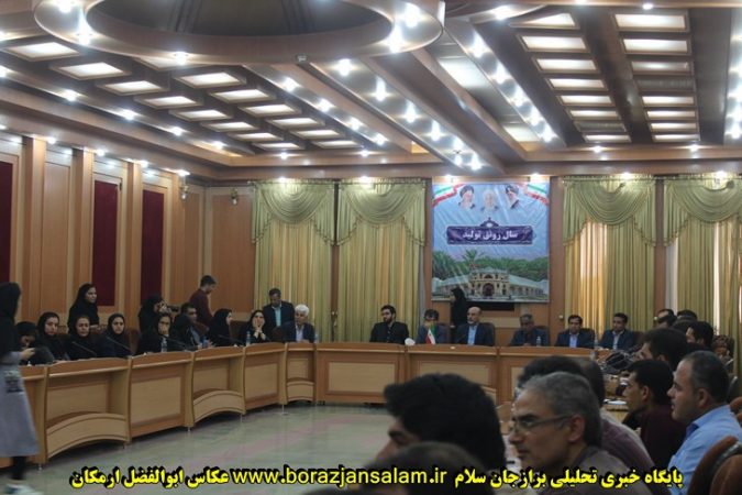 تصاویر و جزئیات نشست هم اندیشی فعالان سیاسی ،اجتماعی و اصحاب رسانه دشتستان با معاون سیاسی ،اجتماعی استاندار بوشهر برگزار شد