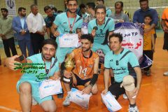مسابقات چهارجانبه والیبال/در پایان رقابت های نفس گیر بلند قامتان آقایان قهرمانی به تیم سعدآباد رسید